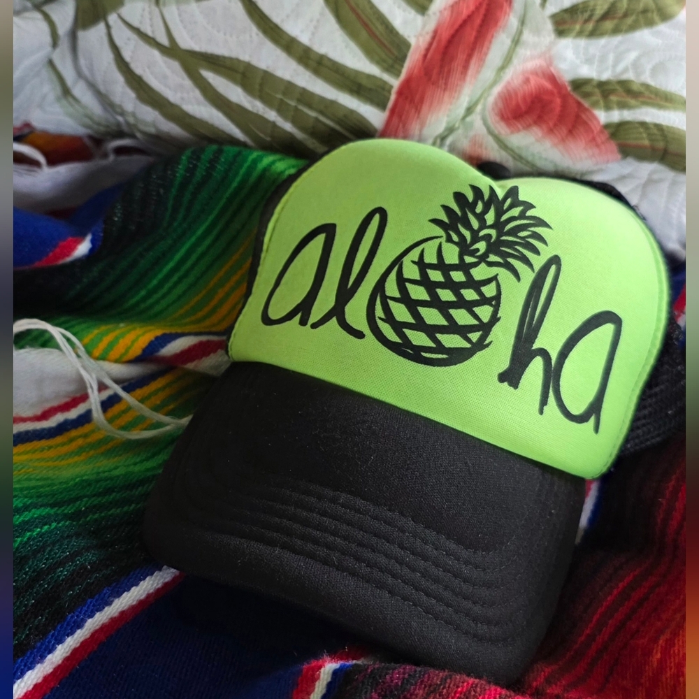 Hawaiian Retro Trucker Hat foam front - mesh ball cap soft comfortable hat